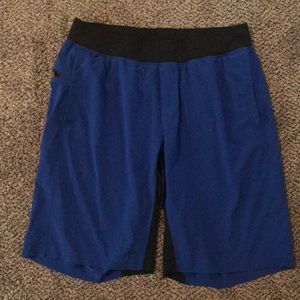 Lululemon men’s blue workout shorts